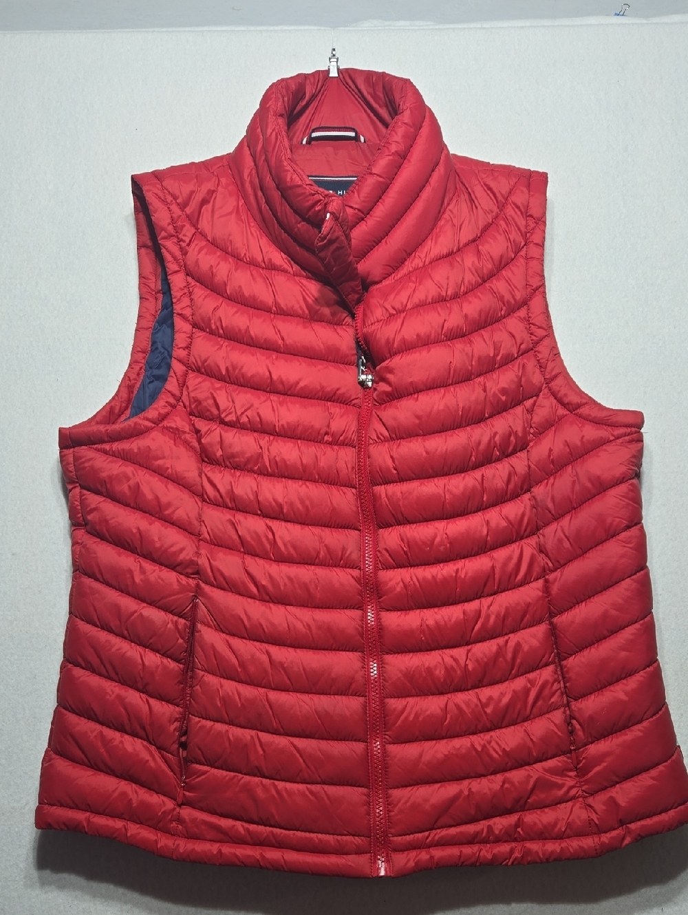 Tommy Hilfiger Women’s Red Quilted Lightweight Puffer Vest